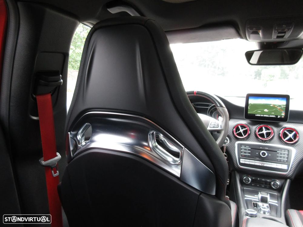Mercedes-Benz A 45 AMG 4-Matic - 36