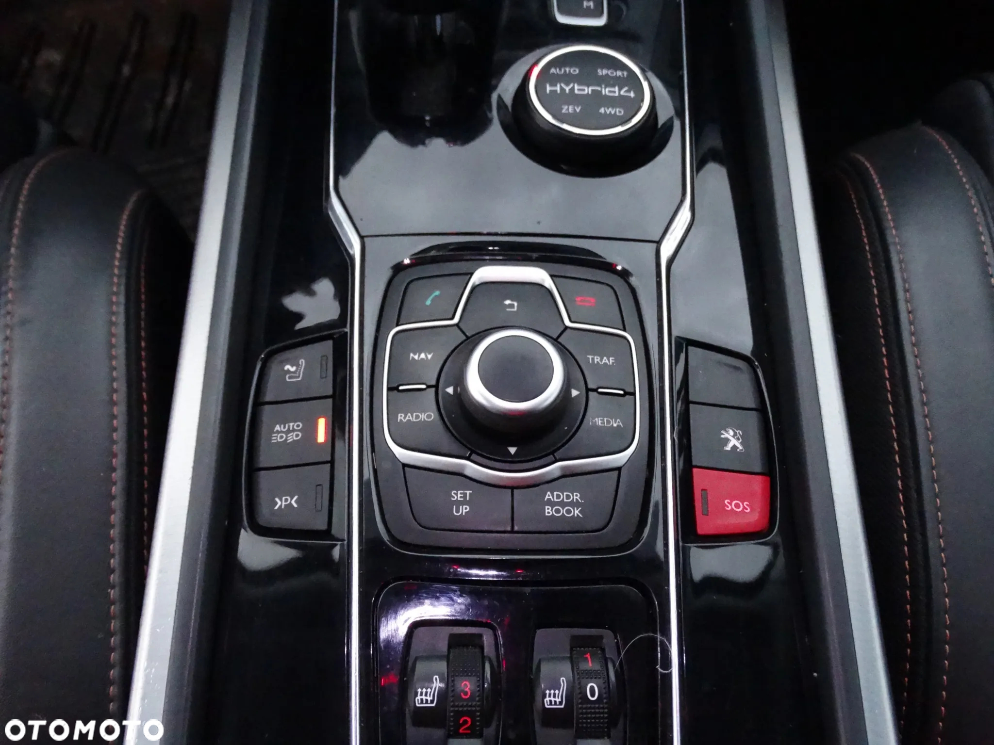 Peugeot 508 RXH 2.0 HDi HYbrid4 - 17