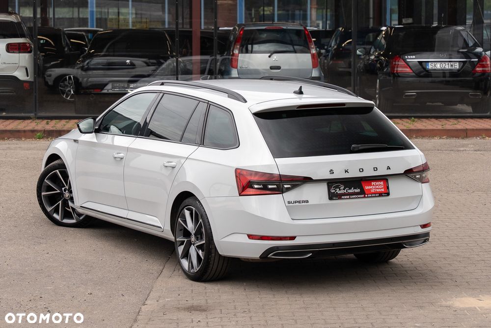 Skoda Superb 2.0 TDI DSG SportLine - 11