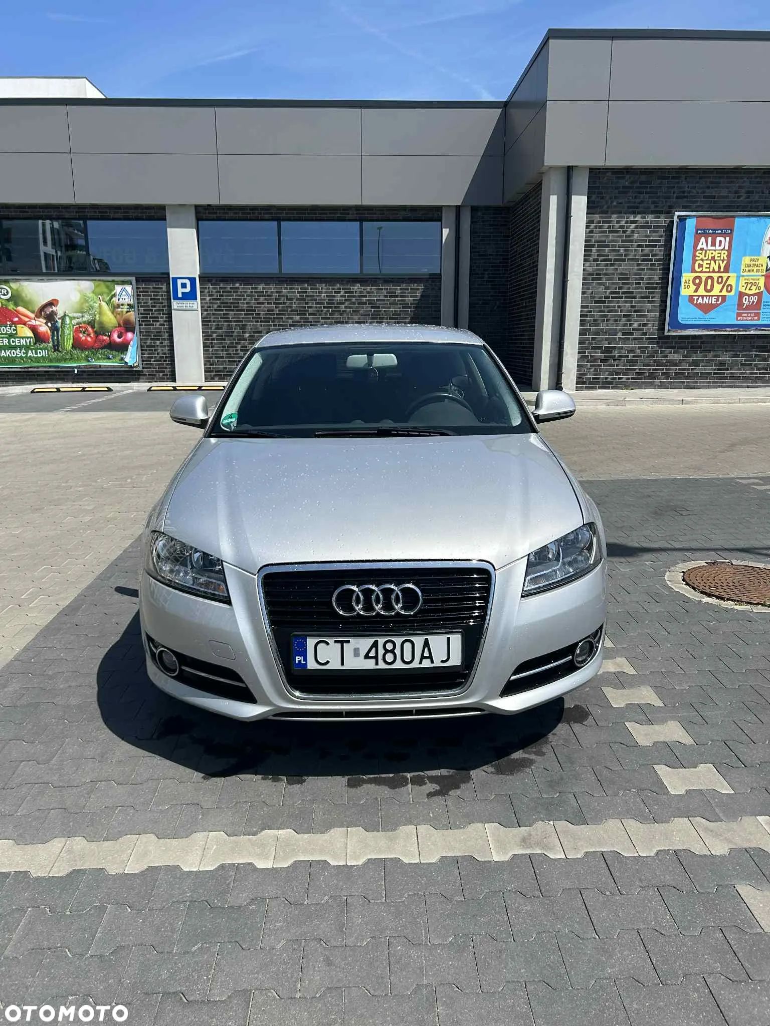 Audi A3 1.6 Ambiente - 1