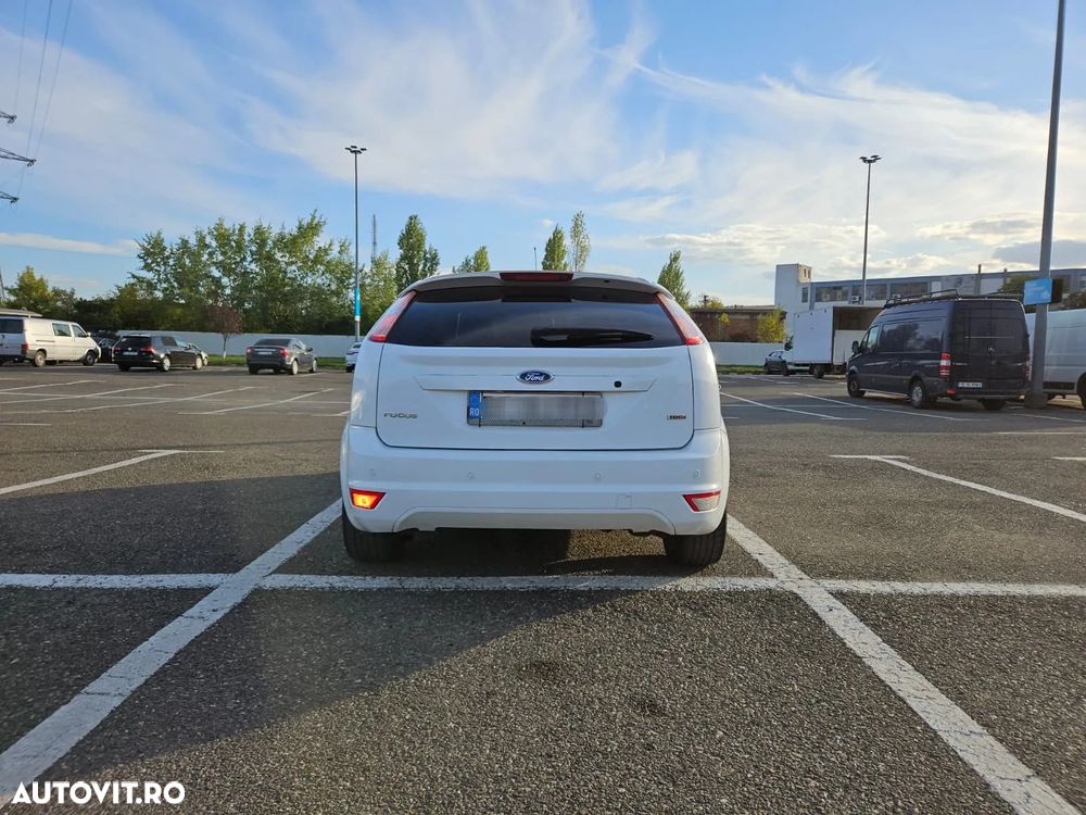 Ford Focus 1.6 TDCi DPF Titanium - 30