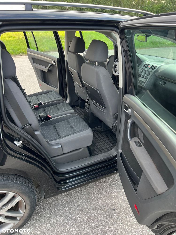Volkswagen Touran 1.9 TDI - 17