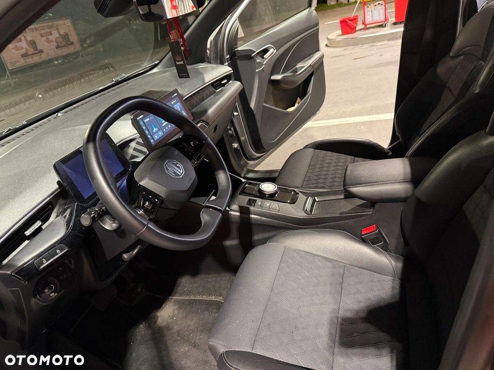 MG MG3 1.5 HEV+ Exclusive - 9