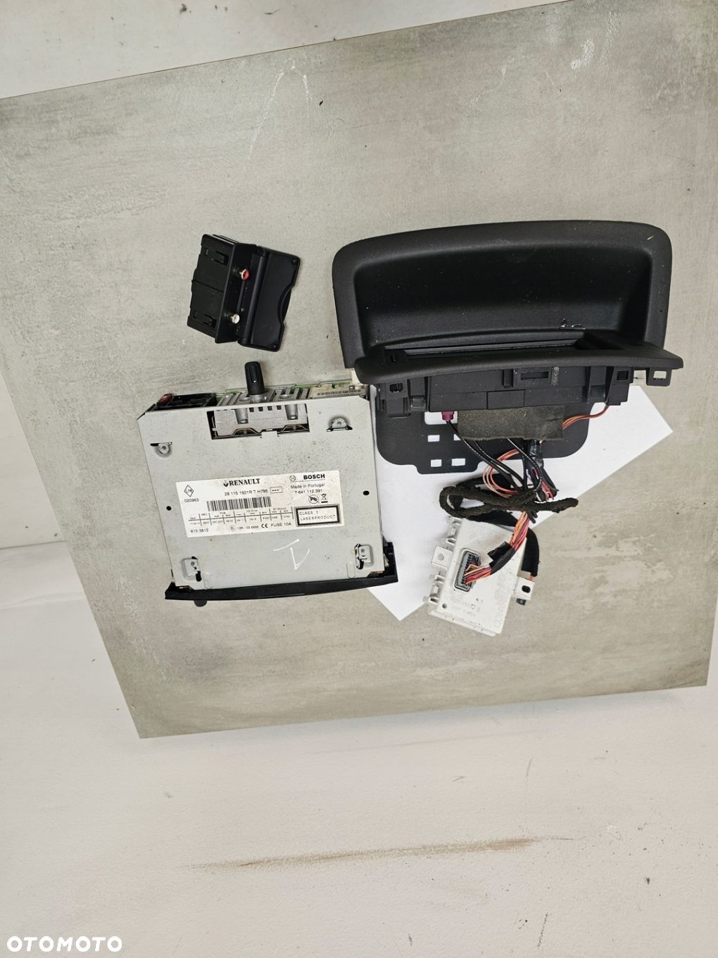 RENAULT CLIO III NAWIGACJA radio 259151852R 2811397175 8153812 - 1