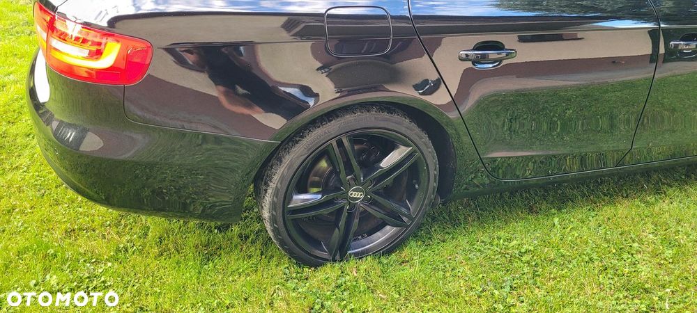 Audi A4 Limousine - 13