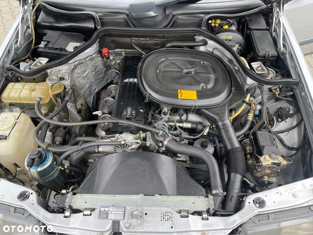Mercedes-Benz W124 (1984-1993) - 17