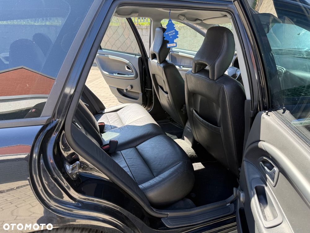 Volvo V40 2.0T Classic Limited Edition Sport - 16