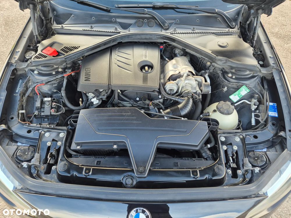 BMW Seria 1 116i - 19