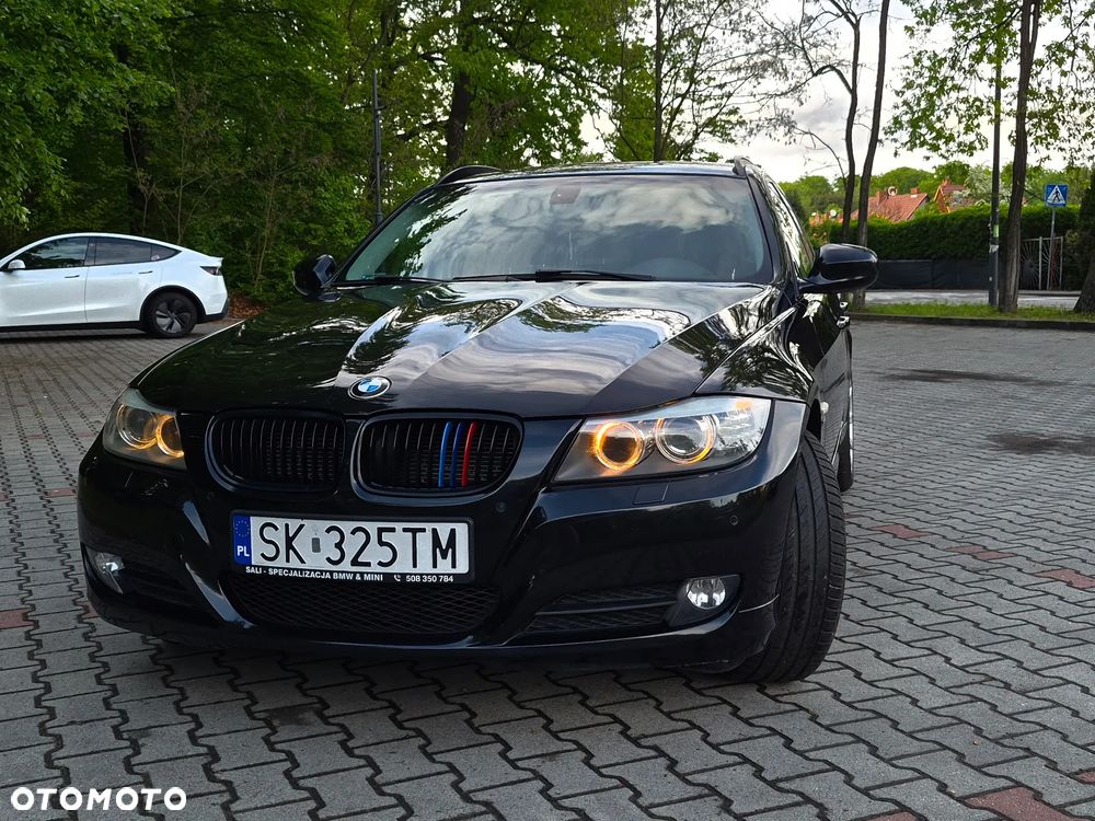 BMW Seria 3 325i xDrive - 10