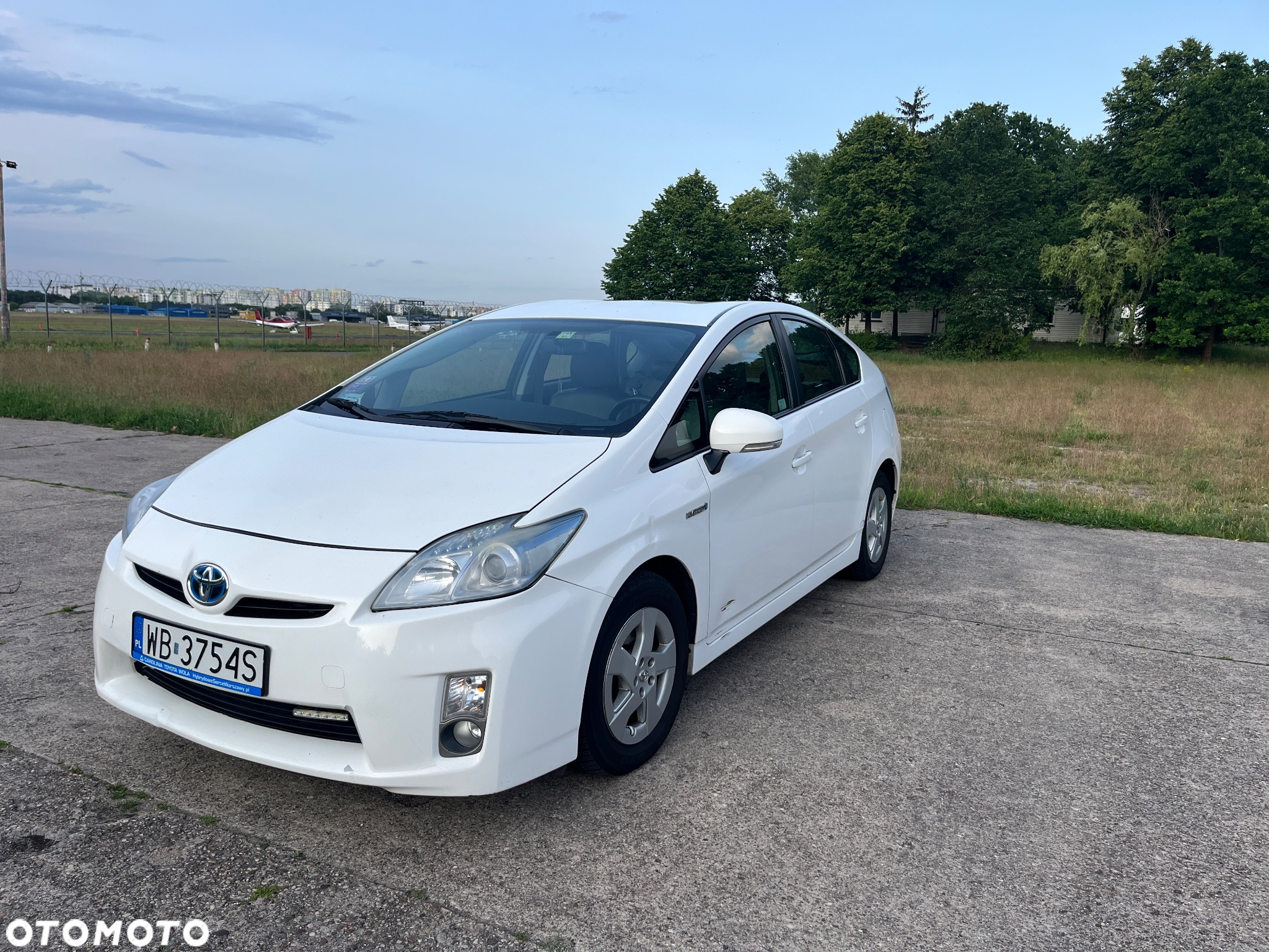Toyota Prius 1.8 HSD Premium - 2