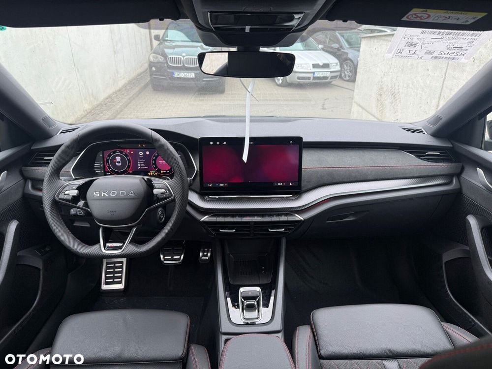Skoda Octavia 2.0 TSI RS DSG - 9