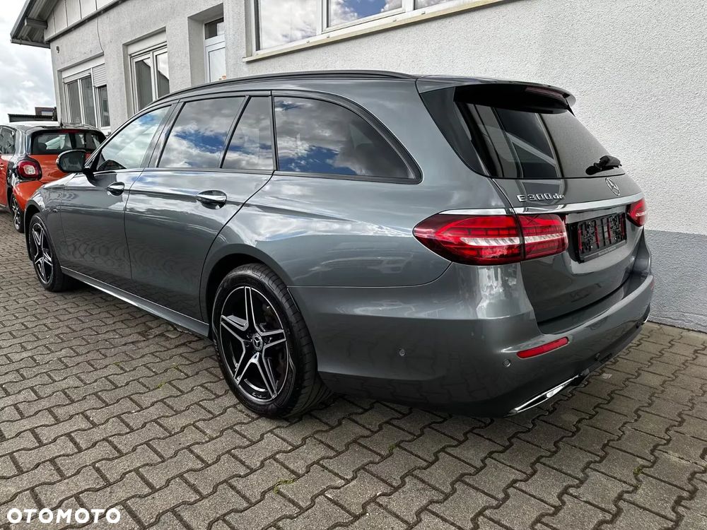 Mercedes-Benz Klasa E - 11