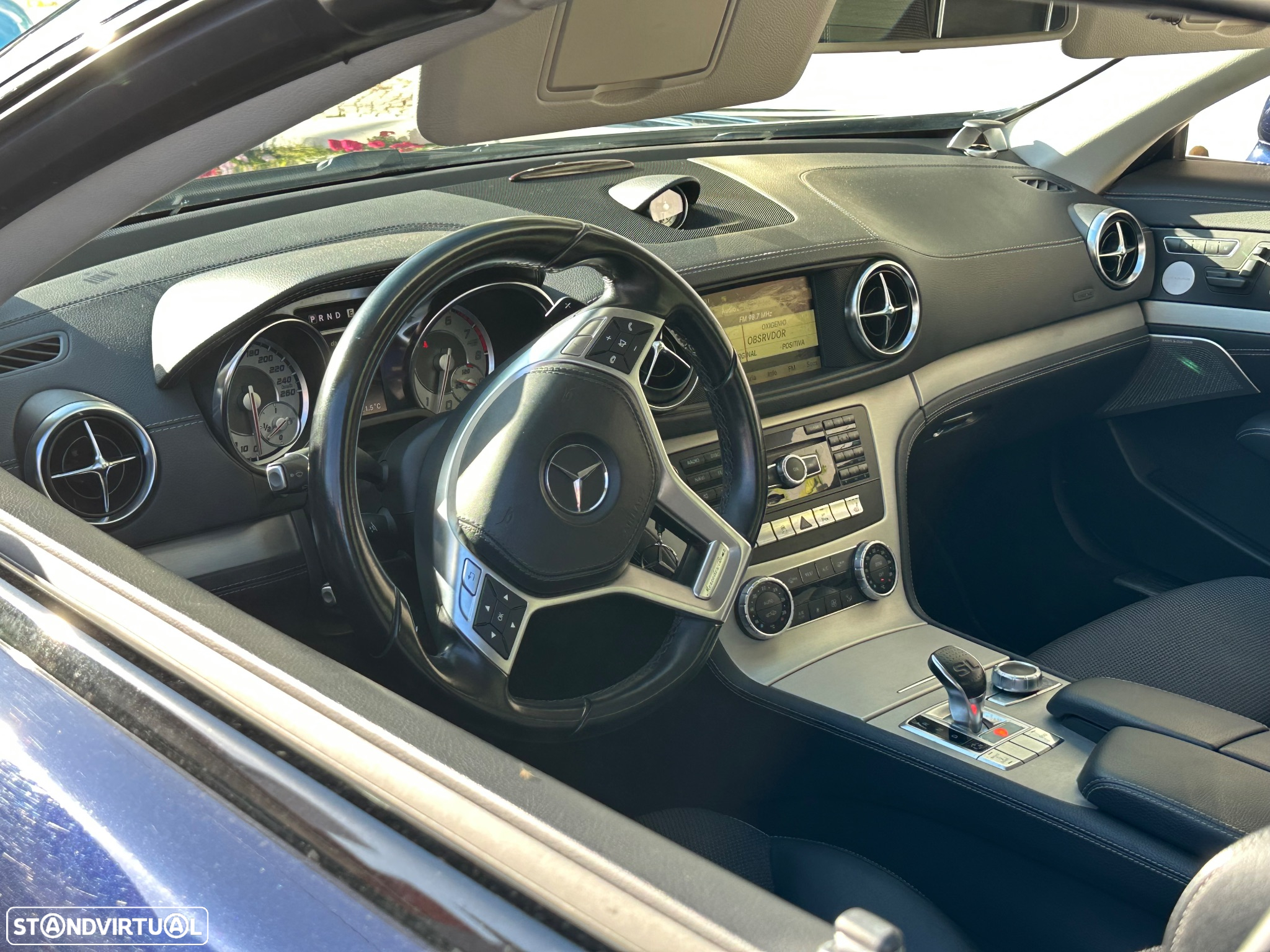 Mercedes-Benz SL 350 Standard - 48