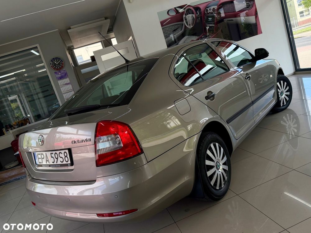 Skoda Octavia 1.4 TSI Family Plus - 37