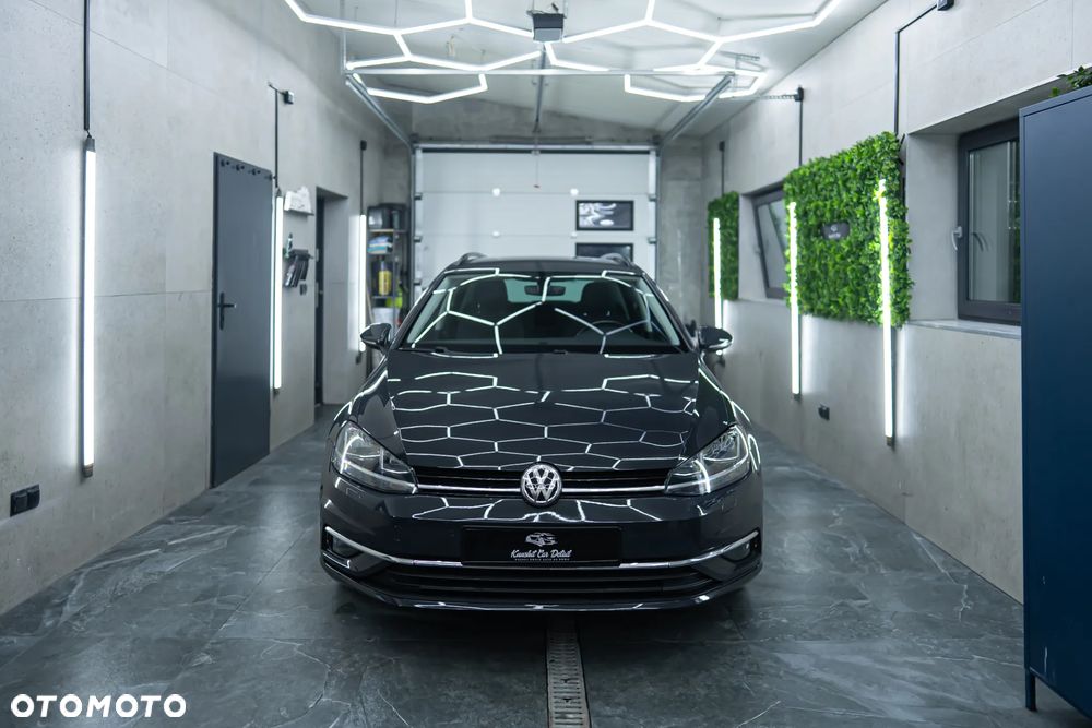 Volkswagen Golf 1.6 TDI SCR Comfortline - 2