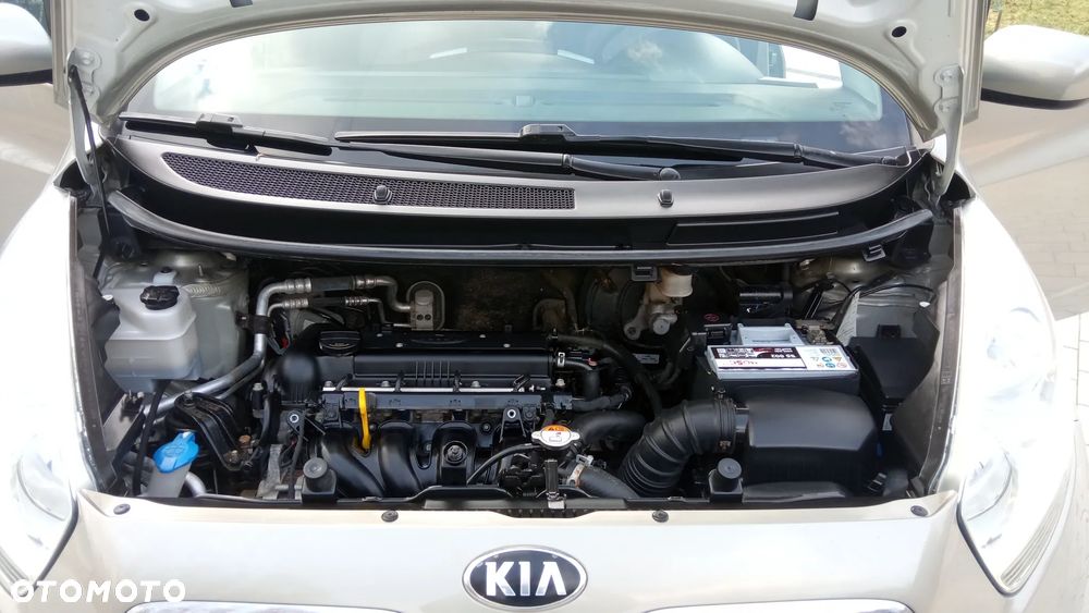 Kia Venga 1.4 M - 24