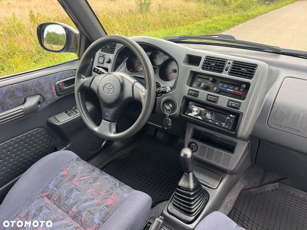 Toyota RAV4 - 13