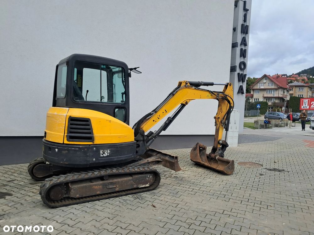 Bobcat E 35 * 3 łyżki * waga 3500 kg 3.5T *szybkozłącze * dodatkowe linie hydrauliczne * 2016r KUBOTA silnik 24.4KW * zero obrys * 3120 mtg * KOPARKA JCB YANMAR CAT - 2