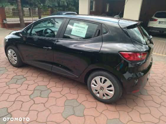 Renault Clio 1.2 16V 75 Experience - 8