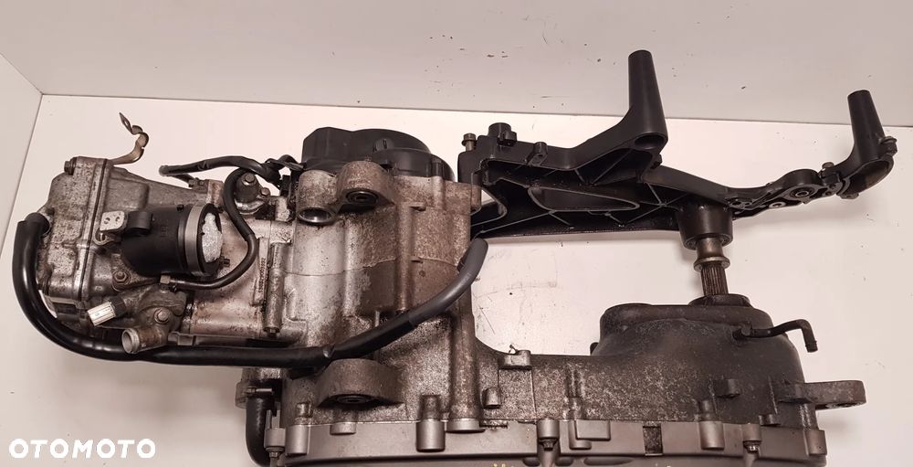 Kymco XCITING S 400i Silnik - 4