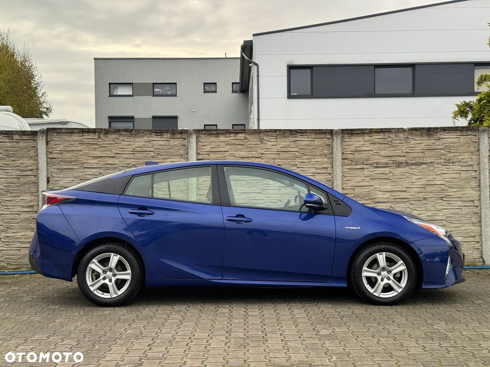Toyota Prius 1.8 Hybrid Premium - 4