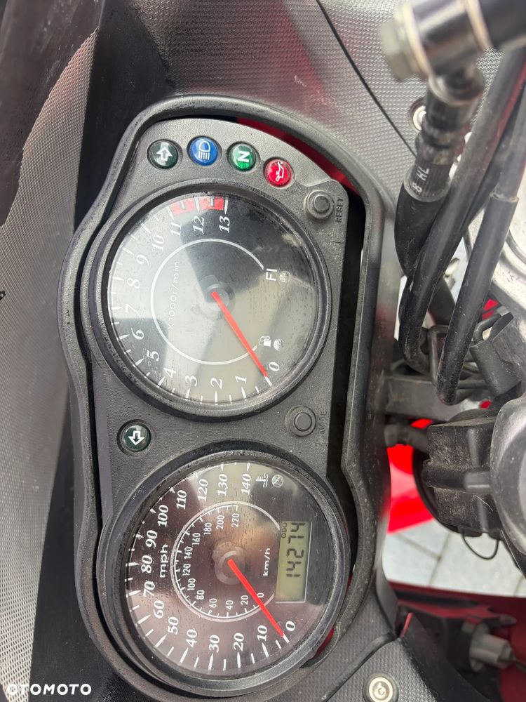 Kawasaki ER - 17