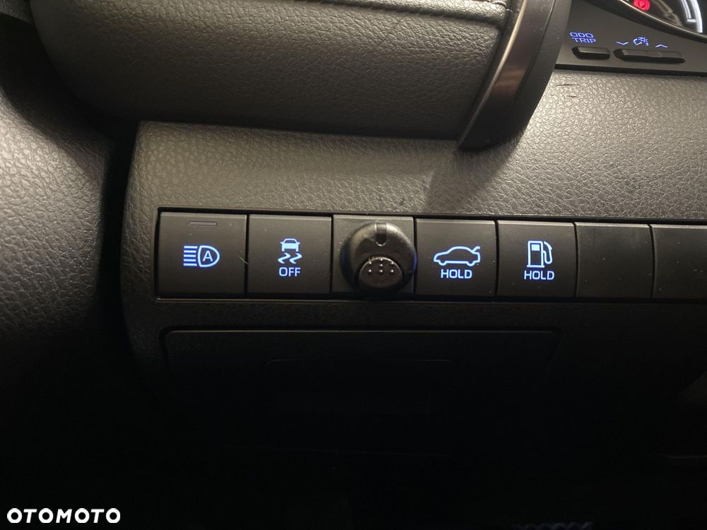 Toyota Camry 2.5 Hybrid Prestige CVT - 18