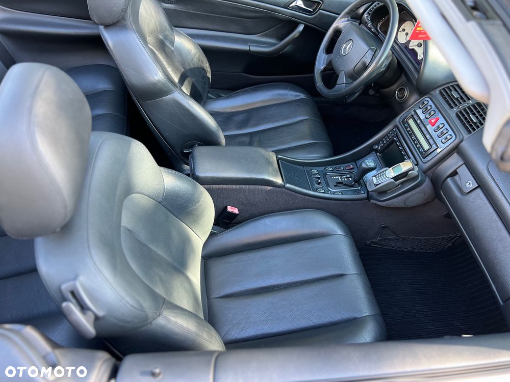 Mercedes-Benz CLK - 30