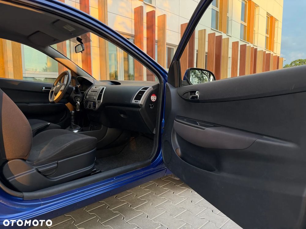 Hyundai i20 1.2 Classic + - 11