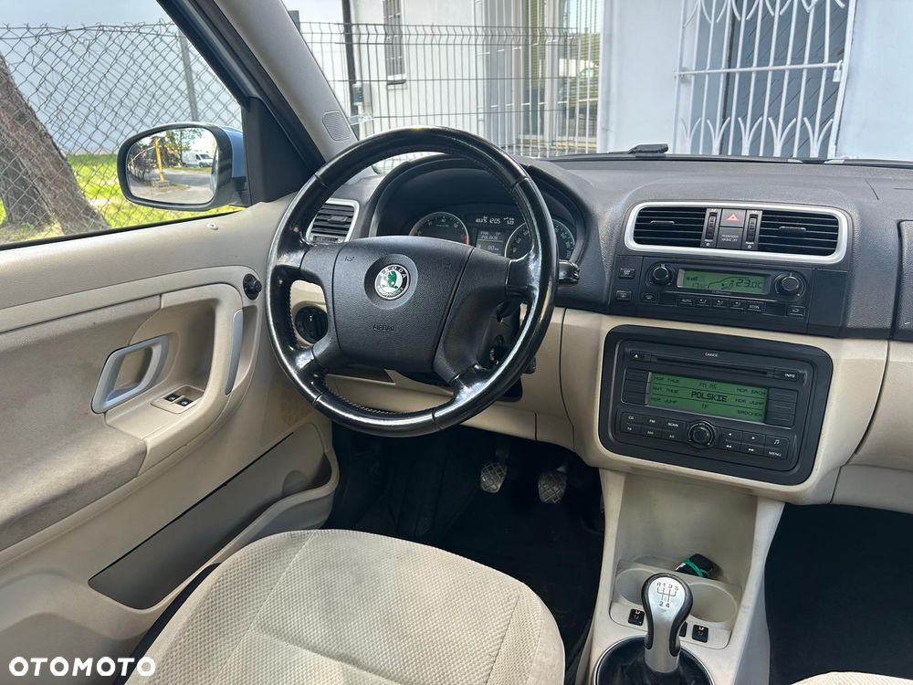 Skoda Roomster 1.6 16V Comfort PLUS EDITION - 5