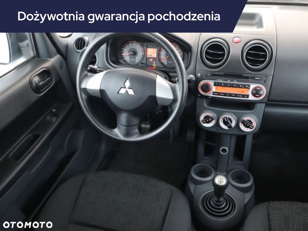 Mitsubishi Colt - 9