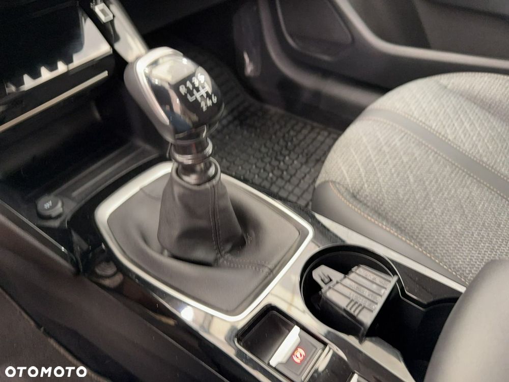 Peugeot 208 1.2 PureTech Allure S&S - 18
