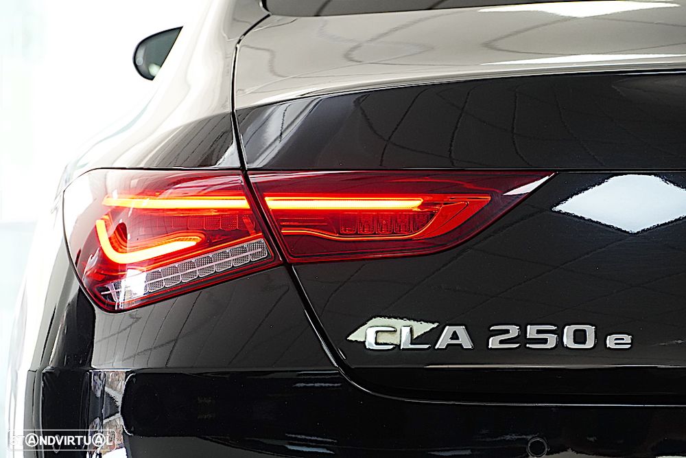 Mercedes-Benz CLA 250 e AMG Line - 6