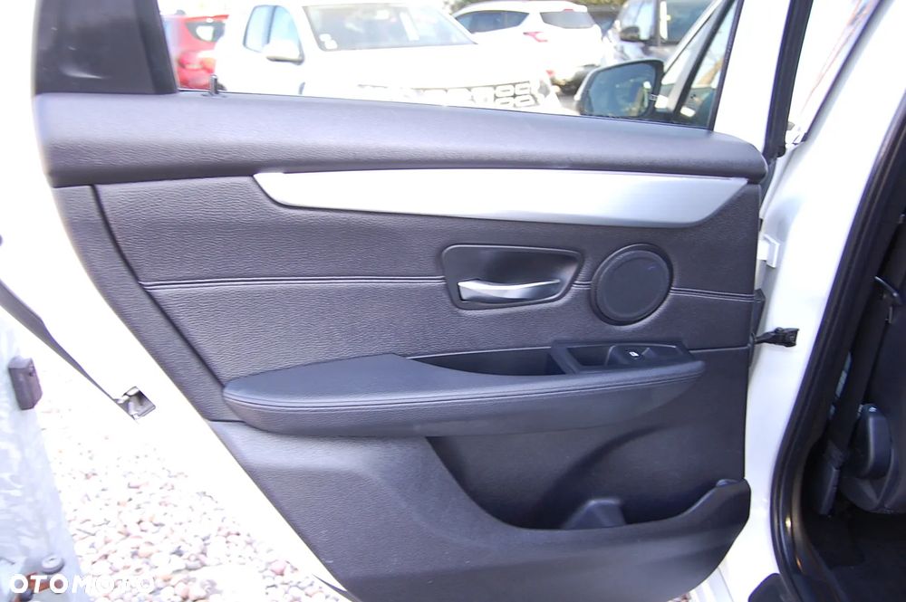 BMW Seria 2 218d GT Luxury Line - 29