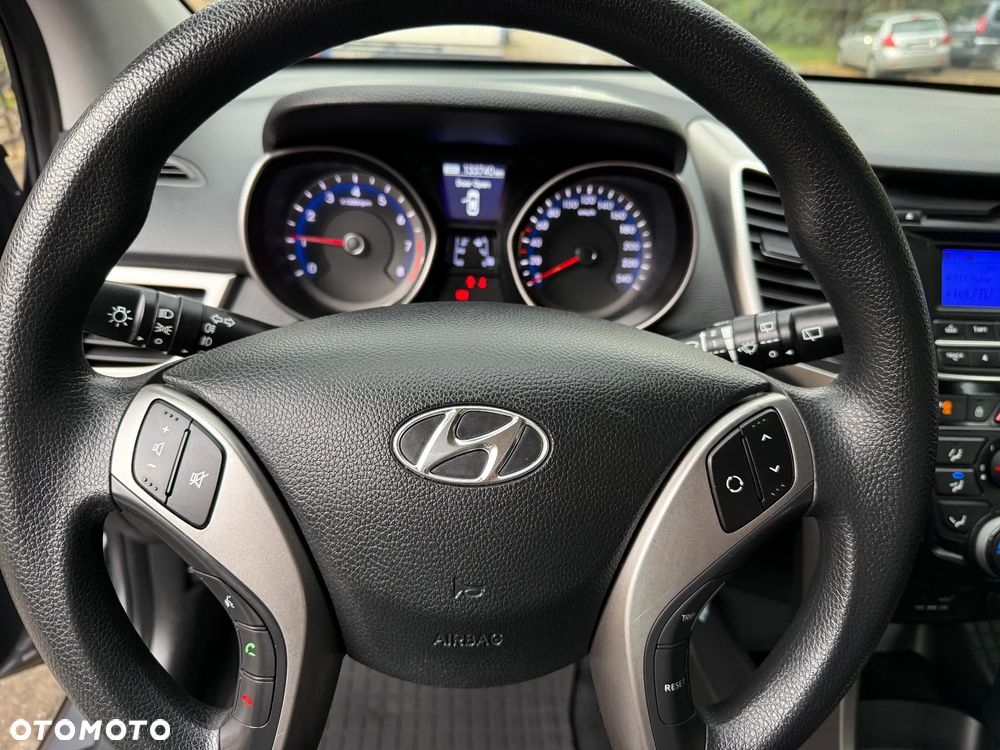 Hyundai i30 - 15