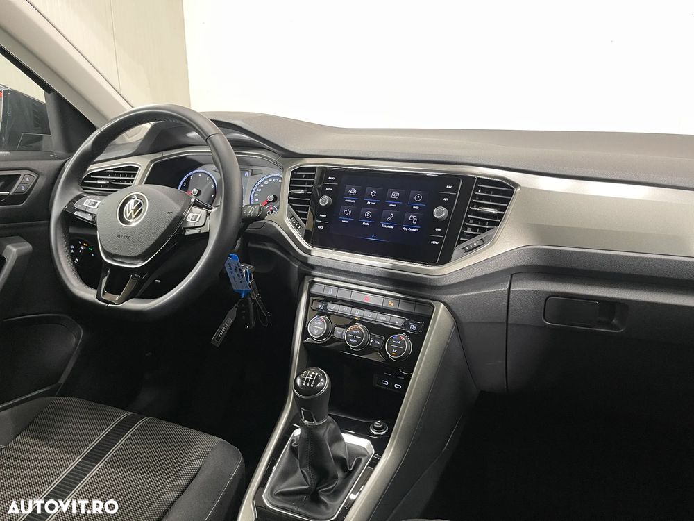 Volkswagen T-Roc 1.5 TSI Design - 9
