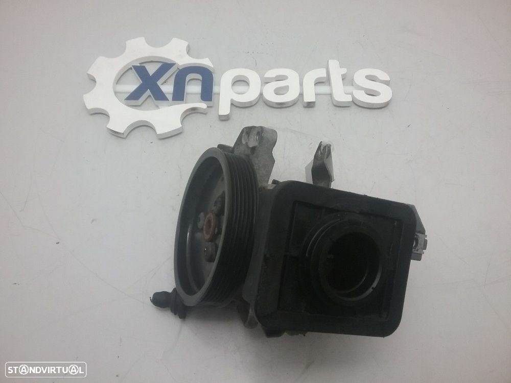 Bomba direcção assistida BMW X3 (E83) 2.0 d REF. MOTOR M47 D20 (204D4) - 2