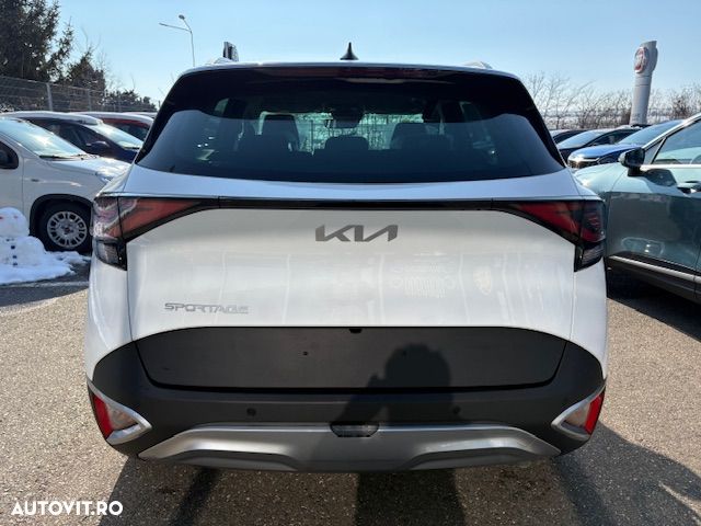 Kia Sportage 1.6 T-GDI 7DCT HP 4x2 MHEV Style - 6