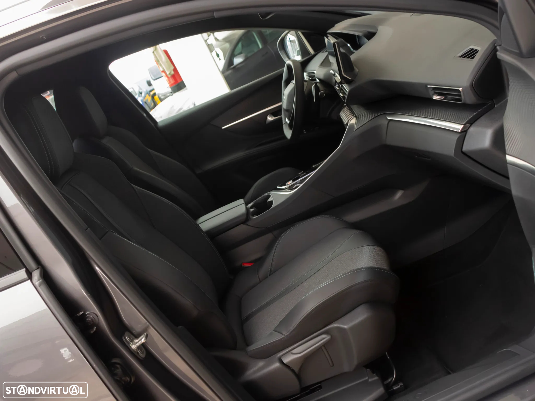 Peugeot 5008 1.2 PureTech Allure EAT8 - 15