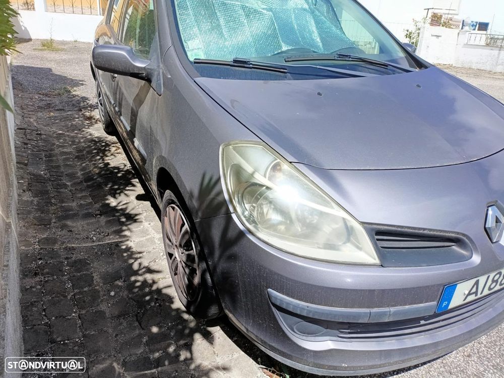 Renault Clio 1.5 dCi Dynamique S - 4