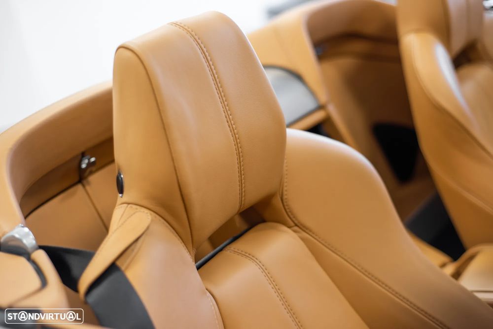 Aston Martin Vantage Roadster V8 Sportshift - 23