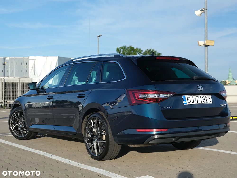 Skoda Superb 2.0 TDI Style DSG - 6