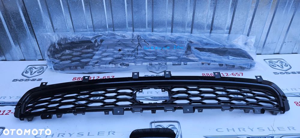 Dodge Durango III LIFT 2021-2026 Atrapa zderzaka Dolna kratka zderzaka Środkowa kratka Pod radar Bez radaru Zaślepka radaru - 3