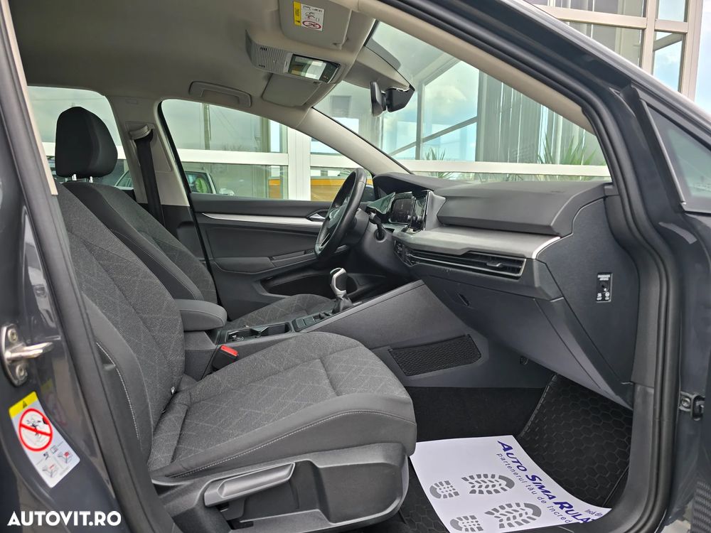 Volkswagen Golf - 11