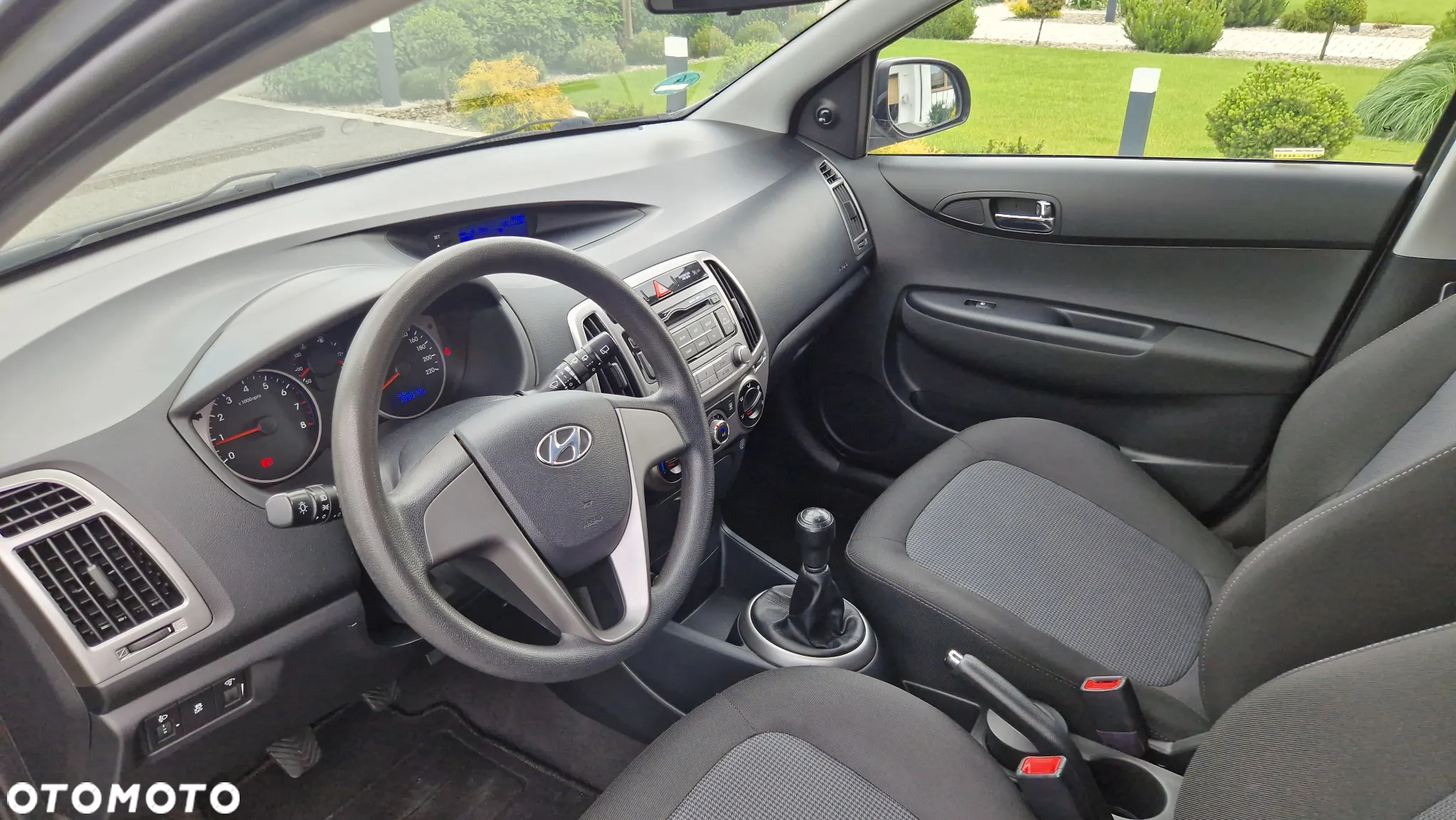 Hyundai i20 1.2 Fifa World Cup Edition - 12