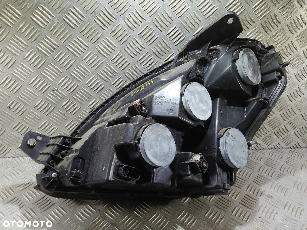 LAMPA PRAWA PRZEDNIA IVECO DAILY - 2