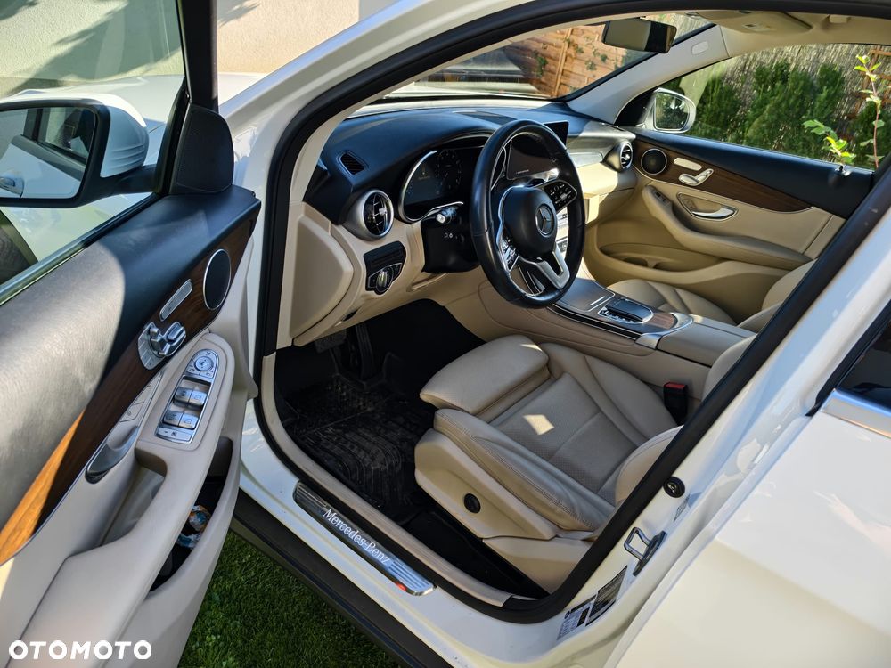 Mercedes-Benz GLC 300 4-Matic - 3