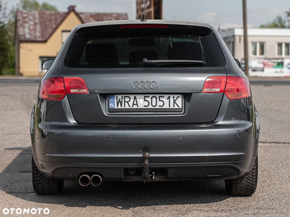 Audi A3 Sportback 2.0 TDI DPF S tronic S line Sportpaket - 11