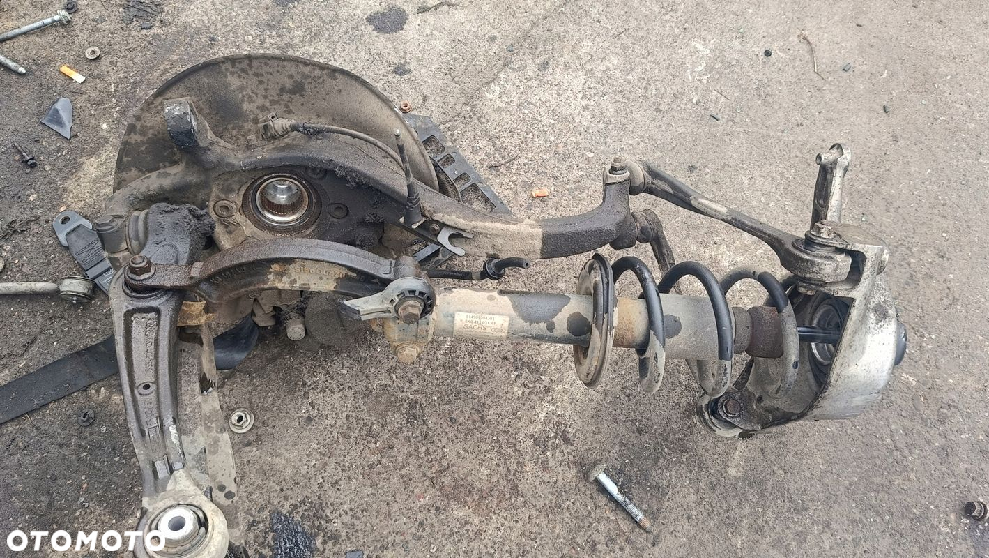 AUDI A4 B8 2,0TDI MCPHERSON LEWY PRAWY 8K0413031AF - 2