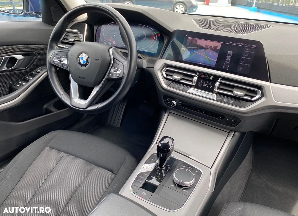 BMW Seria 3 318d Aut. Advantage - 12